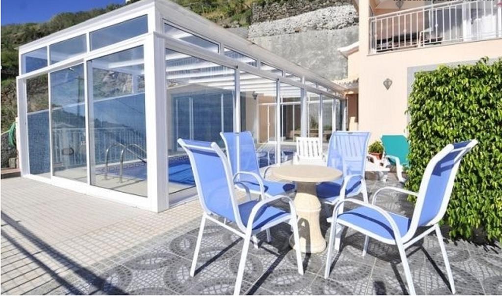 Villa Hasta La Vista Arco da Calheta  Exteriör bild